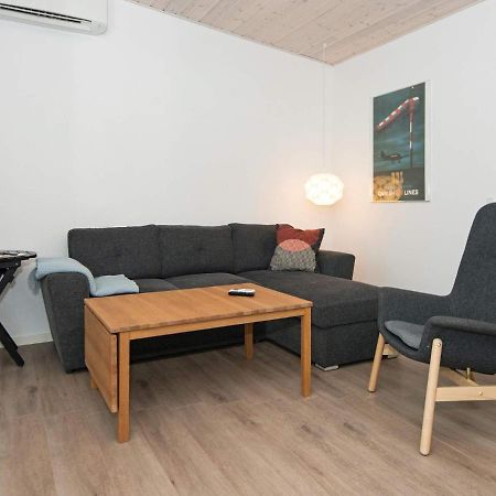 5 Star Holiday Home In Knebel Exteriör bild