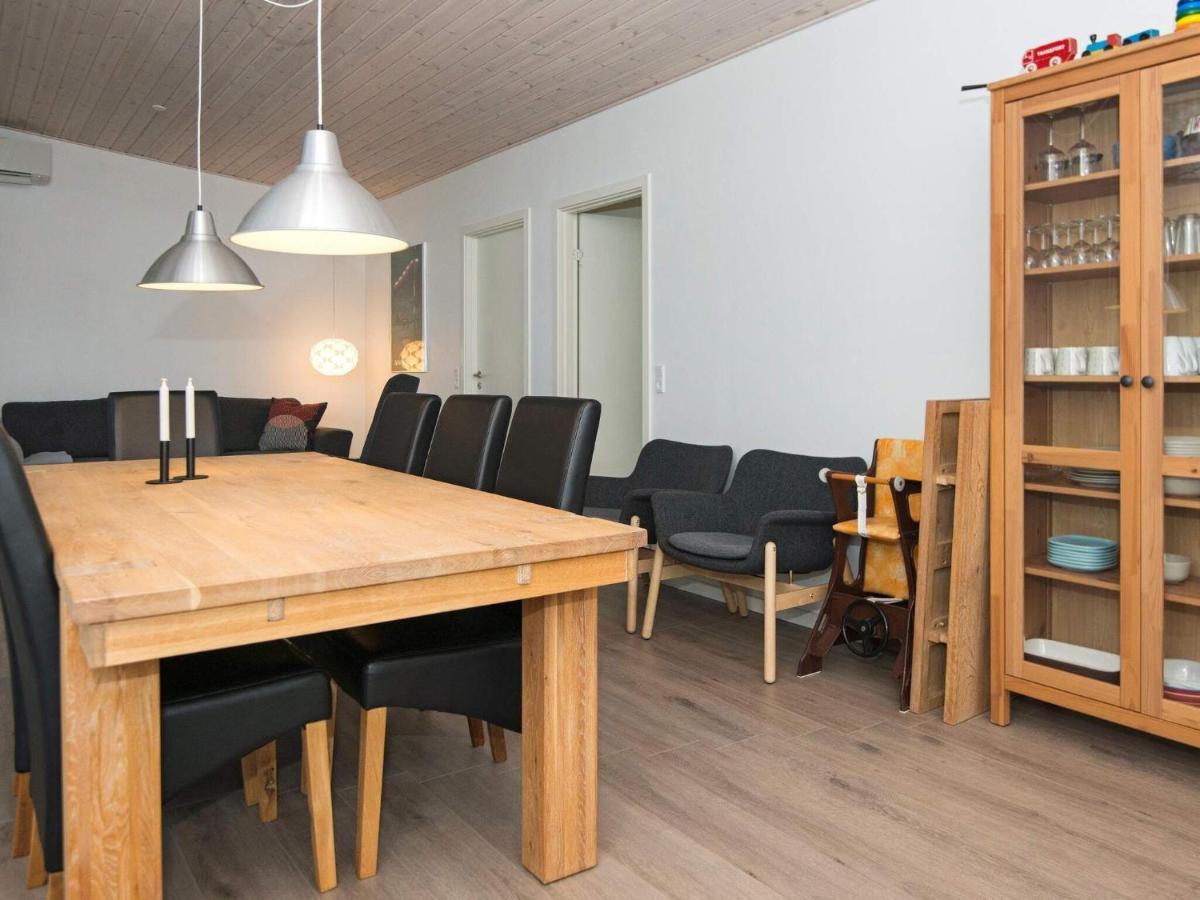 5 Star Holiday Home In Knebel Exteriör bild